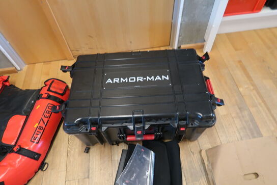 Gimbal support system ARMOR-MAN TILTA