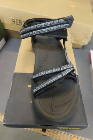 Sandaler TEVA str. 43