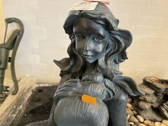 Springvandsfigur inkl. Pumpe