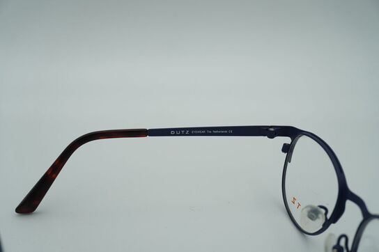 3 brillestel: 1 EINSTOFFEN og 2 DUTZ 