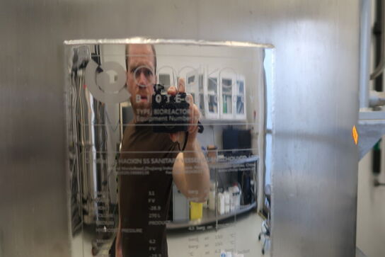 Fermentor med tank APPLIKON BIOTECHNOLOGY Bio reactor 270 L SS og styring APPLIKON TECHNOLOGY i-Control