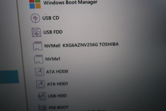 Bærbar computer LENOVO X1 Carbon 7th gen.