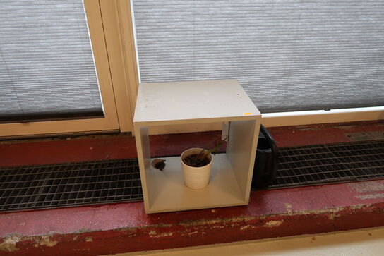 2 stk. reoler MUUTO Stacked m.m.