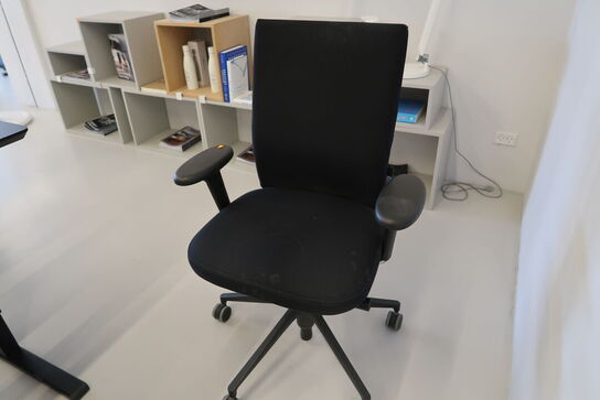 Kontorstol VITRA ID Mesh af Antonio Citterio