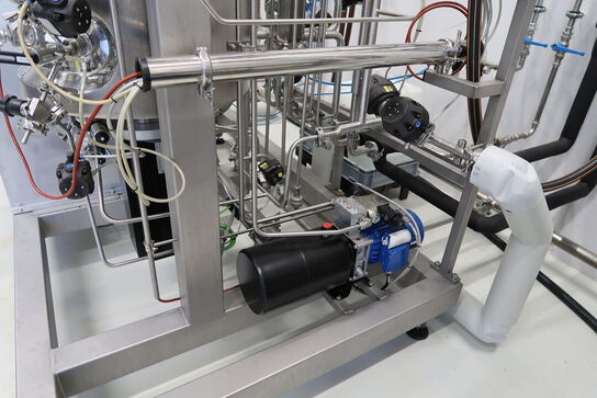 Fermentor med tank APPLIKON BIOTECHNOLOGY Bio reactor 270 L SS og styring APPLIKON TECHNOLOGY i-Control