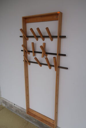 Knagerække WE DO WOOD Coat Frame af Sebastian Jørgensen