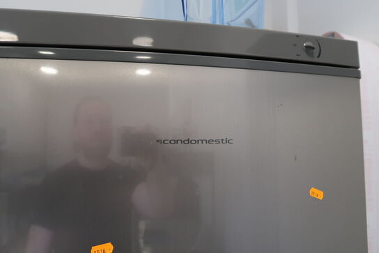 Køleskab SCANDOMESTIC
