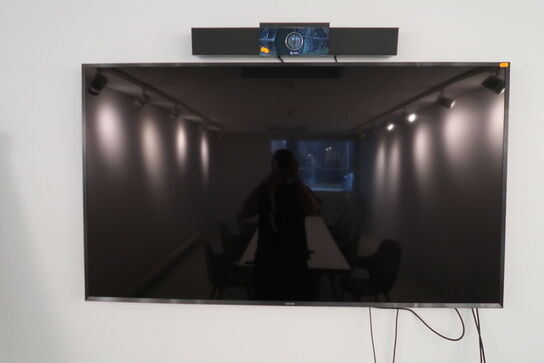 Fjernsyn SAMSUNG UE65JU7005 med fjernbetjening