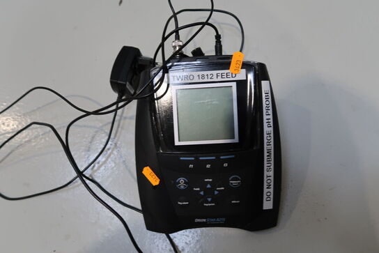 PH / Conductivity Meter THERMO SCIENTIFIC ORION STAR A215