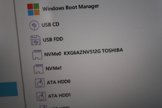 Bærbar computer LENOVO X1 Carbon 7th gen.