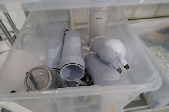 3 stk. kasser med div. Laboratorieudstyr