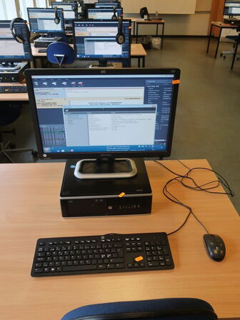 HP 22" skærm m. tastatur L2208w (PC medfølger ikke)