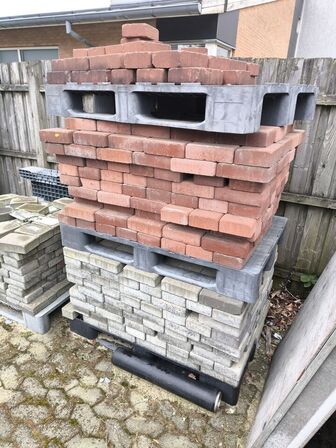 5 paller med belægningssten