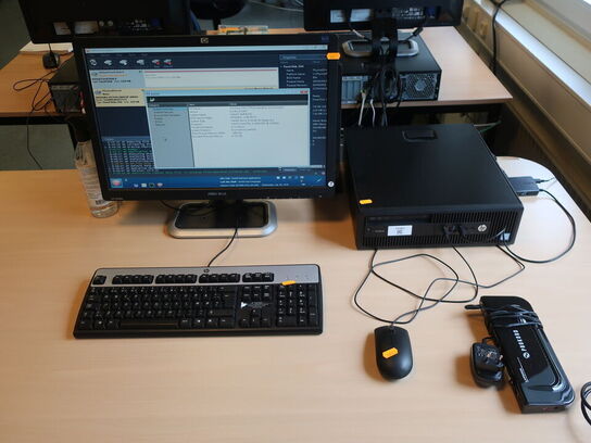 HP 22" skærm m. tastatur L2208w (PC medfølger ikke)