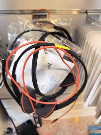 Div. headset/hovedtelefoner (se billeder)