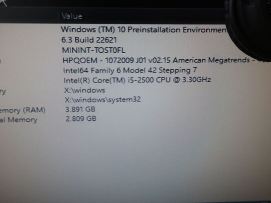 HP 22" skærm m. tastatur L2208w (PC medfølger ikke)