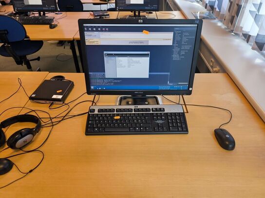 Skærm 22" m. tastatur HP L2206w (PC medfølger ikke)