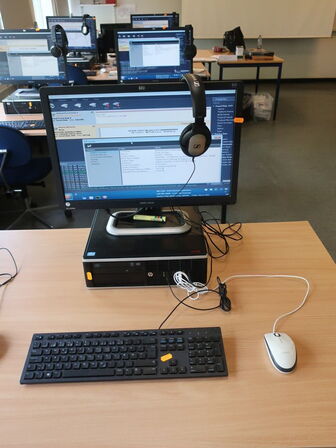 HP 22" skærm m. tastatur L2208w (PC medfølger ikke)