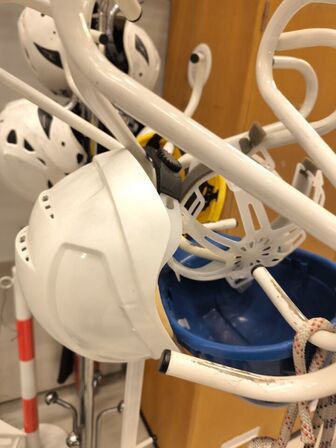 Sikkerhedshjelme med stumtjener