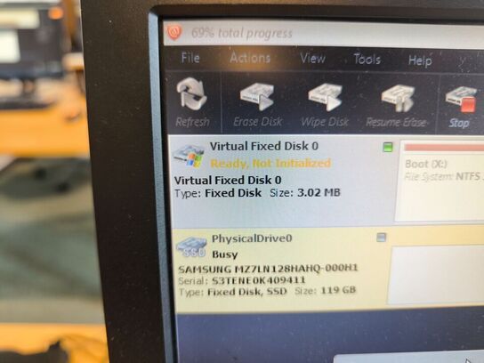 Skærm 22" m. tastatur HP L2206w (PC medfølger ikke)