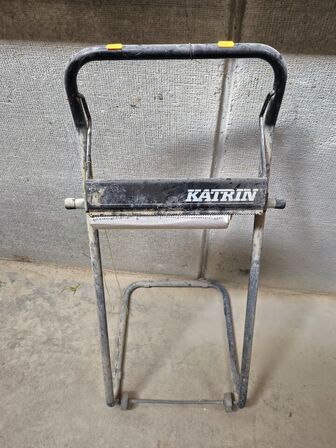 Holder til papirrulle KATRIN