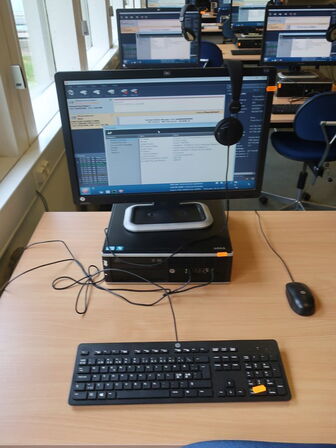 HP 22" skærm m. tastatur L2208w (PC medfølger ikke)