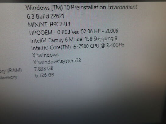 HP 22" skærm L2208w (PC medfølger ikke)