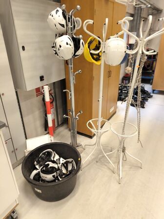 Sikkerhedshjelme med stumtjener