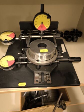 Præcisions rundløbs- og koncentricitetsmåler MITUTOYO