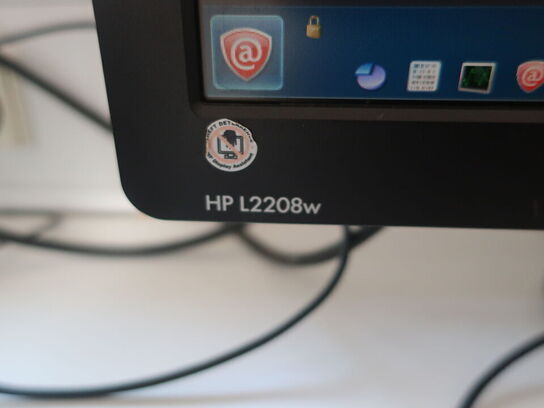 Skærm 22" m. tastatur HP L2206w (PC medfølger ikke)