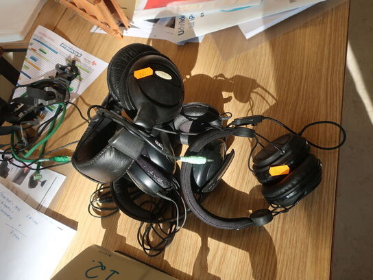 Div. hovedtelefoner SENNHEISER m.v.