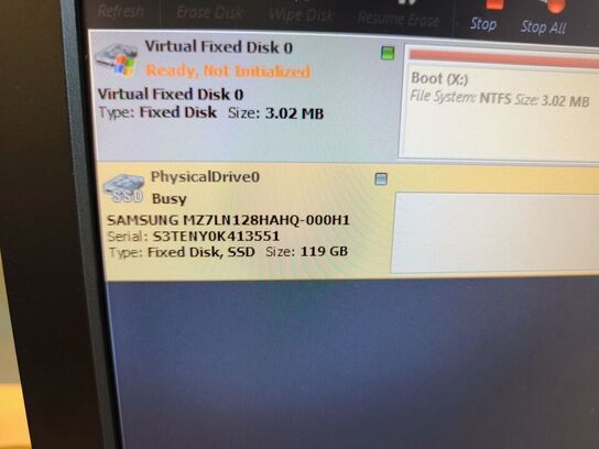 Skærm 22" m. tastatur HP L2206w (PC medfølger ikke)