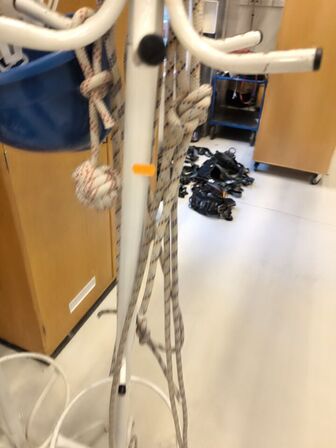 Sikkerhedshjelme med stumtjener