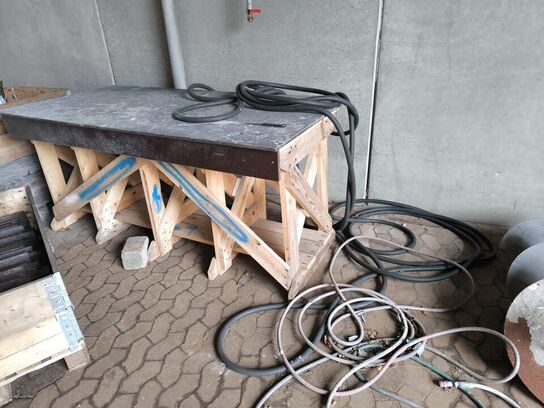 Arbejdsbord medf. div. slanger