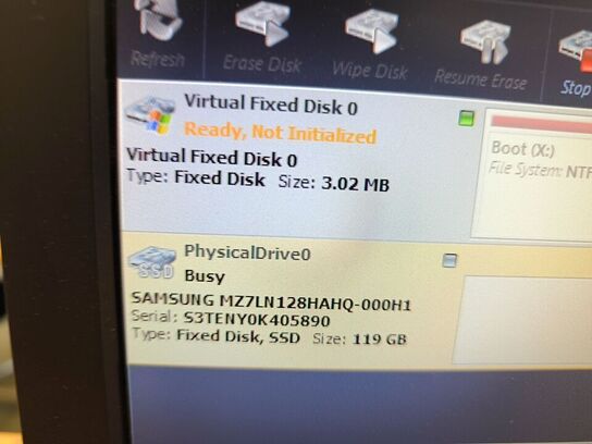 Skærm 22" m. tastatur HP L2206w (PC medfølger ikke)