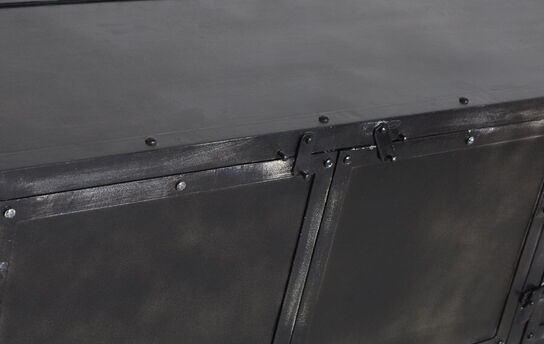 Ny Skænk 180 sort oxideret