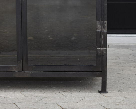 Nyt Vitrineskab RAW oxideret jern