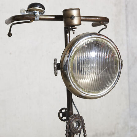 Ny Lampe i jern med cykel look