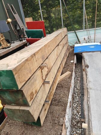 4 stk. Ege sveller str. 260 x 25 x 15