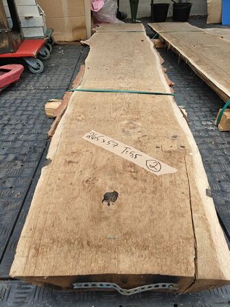 1 stk. Egetræsplanke str. 265 x 57 x 5,5