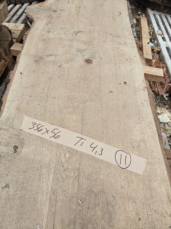 1 stk. Egetræsplanke str. 356 x 56 x 4,3