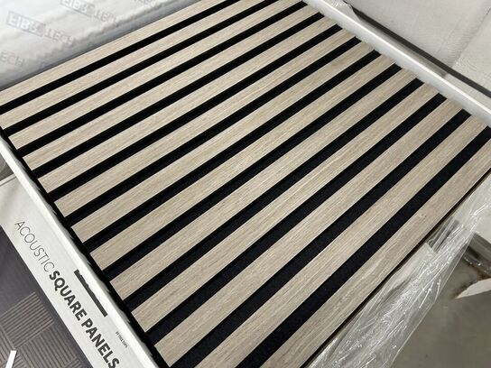 Akustikpanel 4stk (2 pakker) GREY OAK 52x52cm