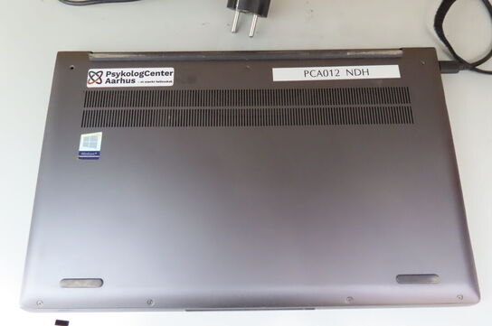 Bærbar computer LENOVO Yoga Slim 7