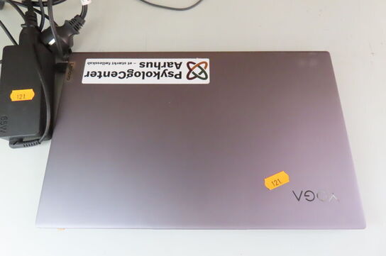 Bærbar computer LENOVO Yoga Slim 7