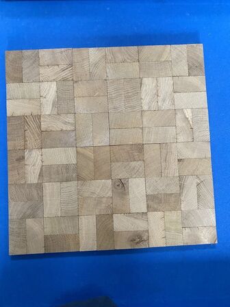 142,17 m2 Massivt eg klodsegulv / Endestavsgulv