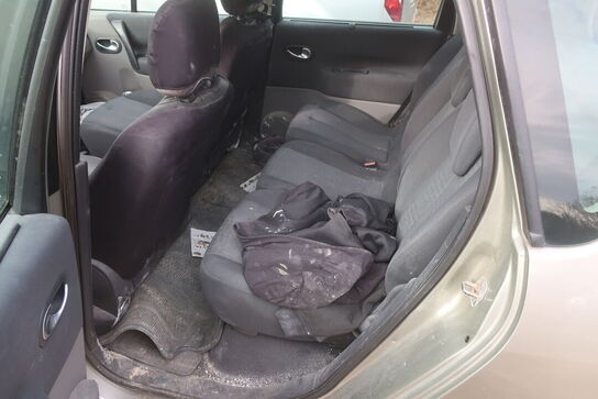 Personbil RENAULT SCENIC 2.0 16V (MOMSFRI)