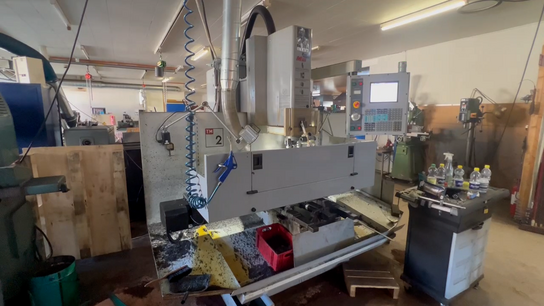 4 akset bearbejdningscenter, fabr. HAAS, type TM -2 HE årg 2006