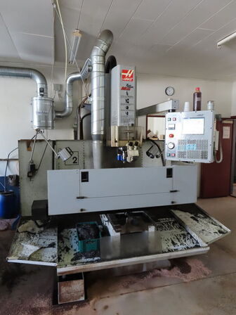 4 akset bearbejdningscenter, fabr. HAAS, type TM 2 HE årg. 2005