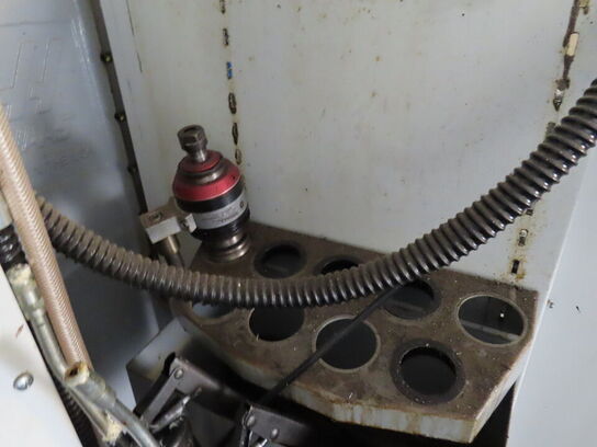 4 akset bearbejdningscenter, fabr. HAAS, type TM 2 HE årg. 2005