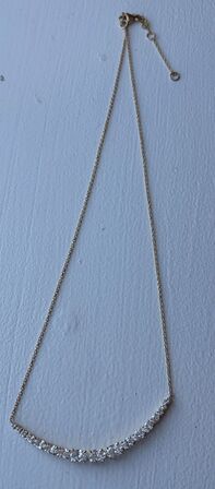 Halskæde af 14 kt. guld med brillantslebene laboratorieskabte diamanter